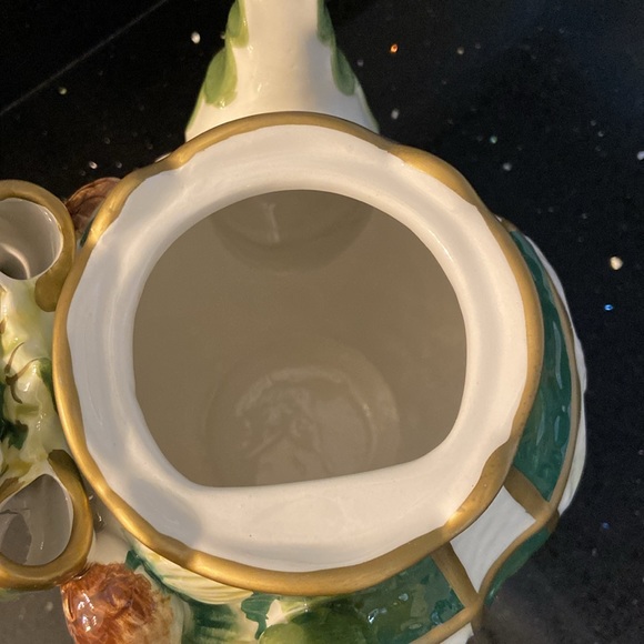 Tea SET Christmas Holly Berry Pine Cones: Teapot, Sugar, Lids, and Creamer - Picture 5 of 15